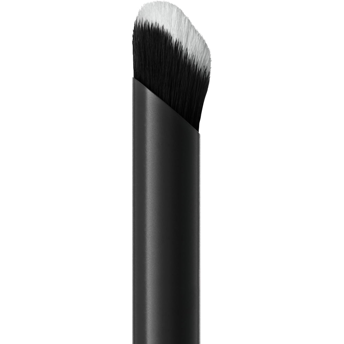 Catrice Under Eye Concealer Brush – Angled for Cream, Liquid & Powder